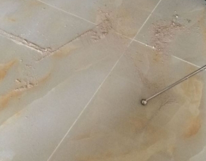 日喀则瓷砖空鼓维修公司分享粘合剂选择不当在瓷砖铺贴过程中可能导致以下问题
